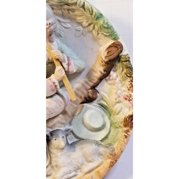 Vintage Pair 3 D Bisque Porcelain Victorian Couple Occupied Japan Wall Plaques - Picture 16 of 16